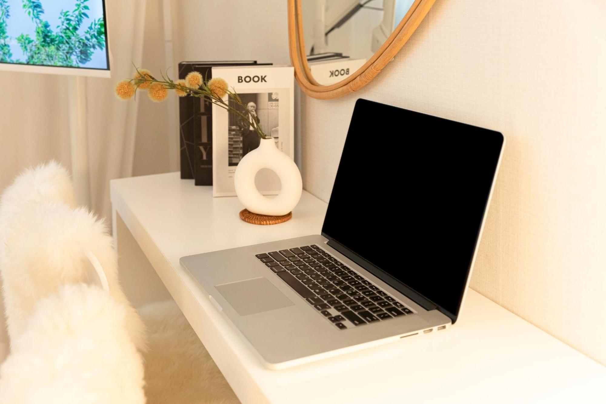 Modernstay Hongdae#mangwon Local Market 10mins, Hongdae, Airport Bus, Hanriver Park 10min,family อพาร์ทเม้น โซล